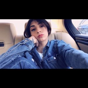 Meet your Posher, Bella